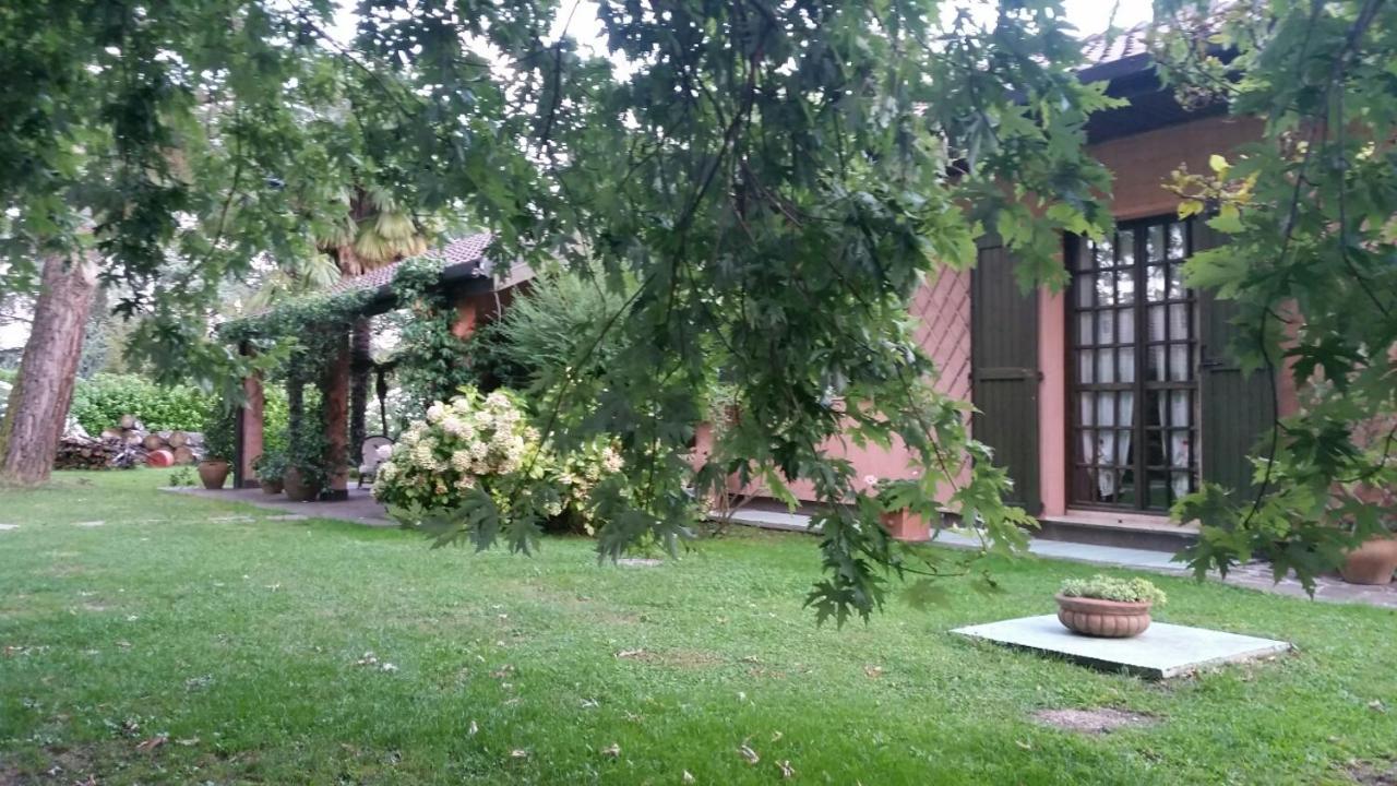 B&B Al Roncaccio Calco  Екстер'єр фото